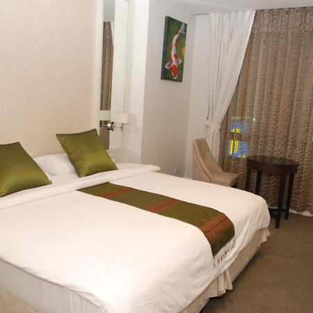 Aphrodite Inn Bangkok Ngoại thất bức ảnh