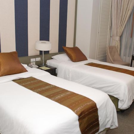 Aphrodite Inn Bangkok Ngoại thất bức ảnh