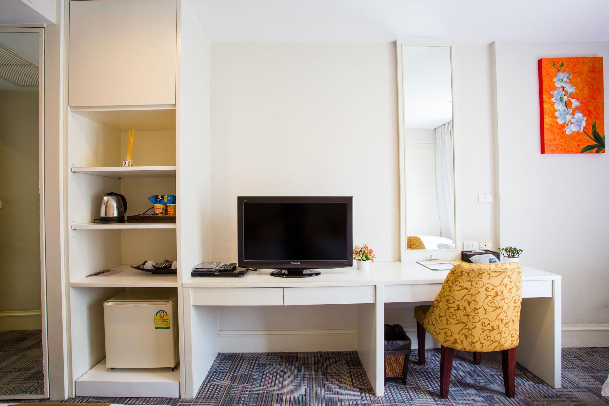 Aphrodite Inn Bangkok Ngoại thất bức ảnh
