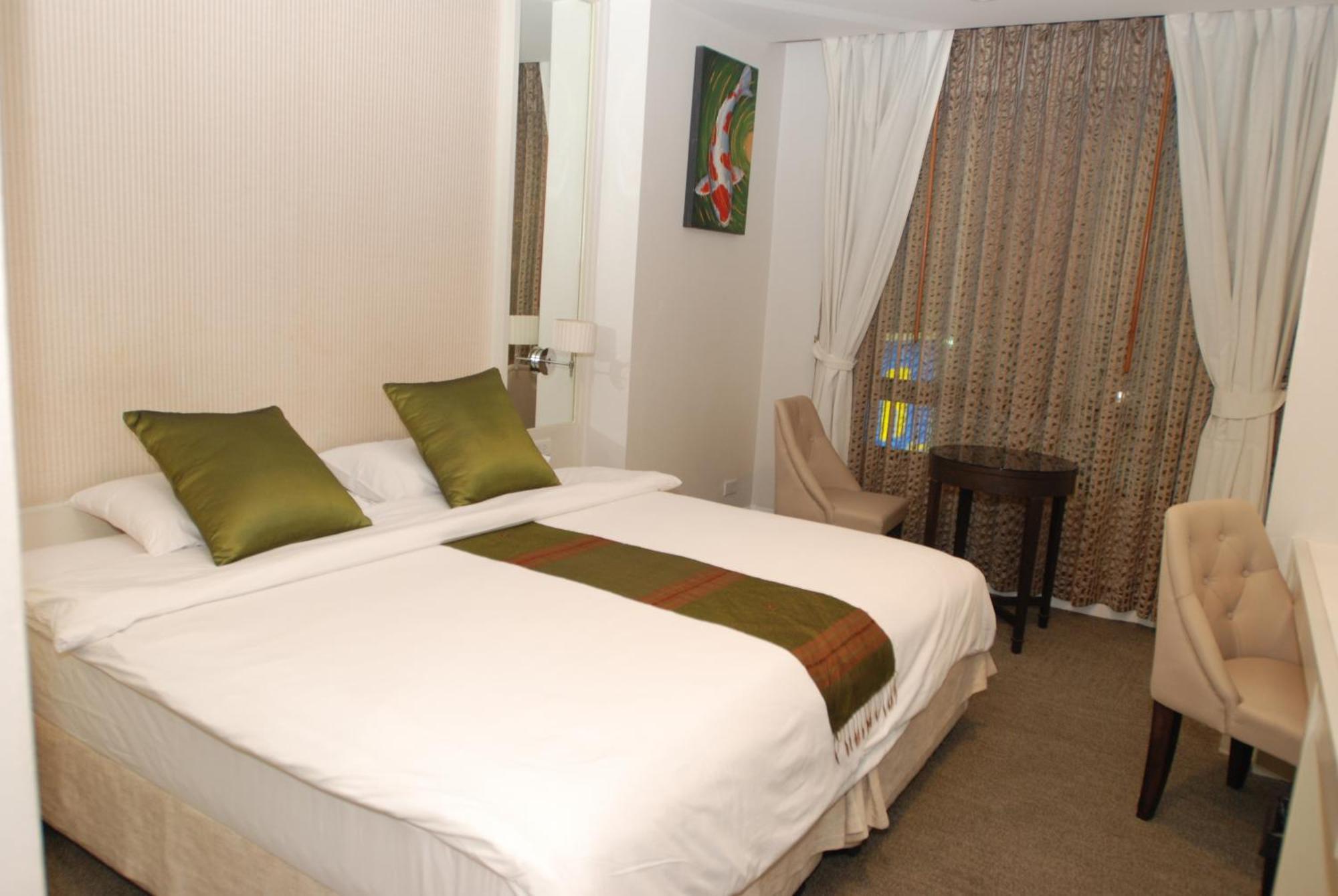 Aphrodite Inn Bangkok Ngoại thất bức ảnh