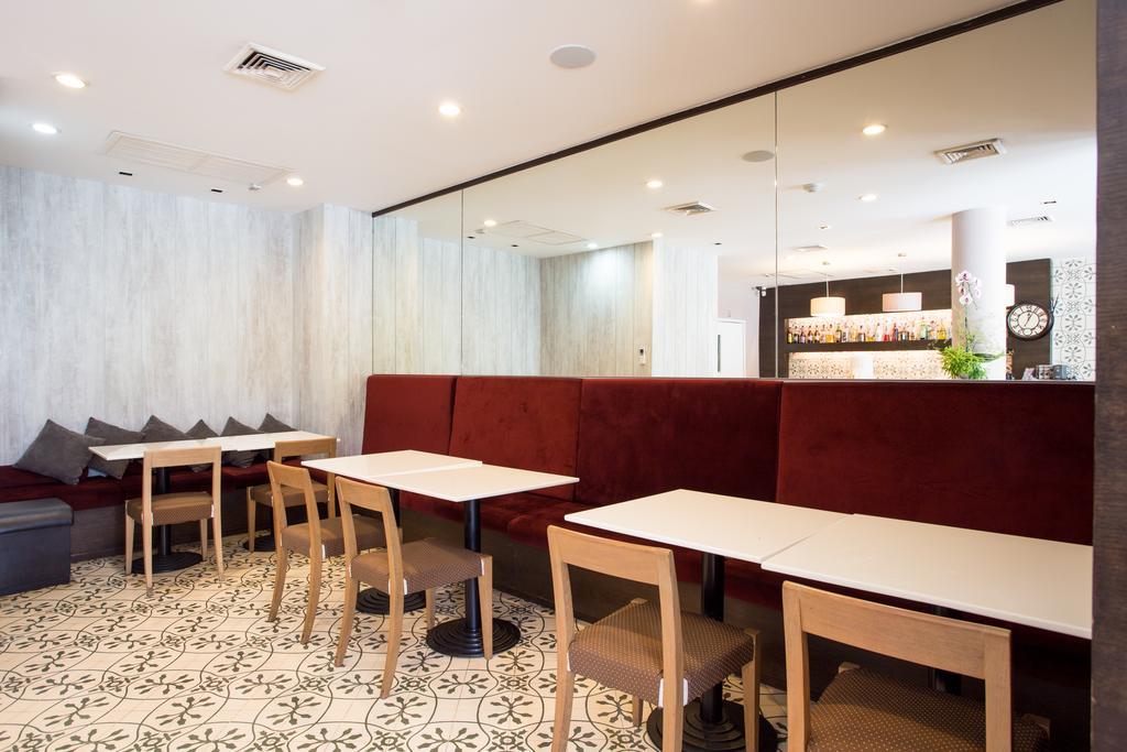Aphrodite Inn Bangkok Ngoại thất bức ảnh
