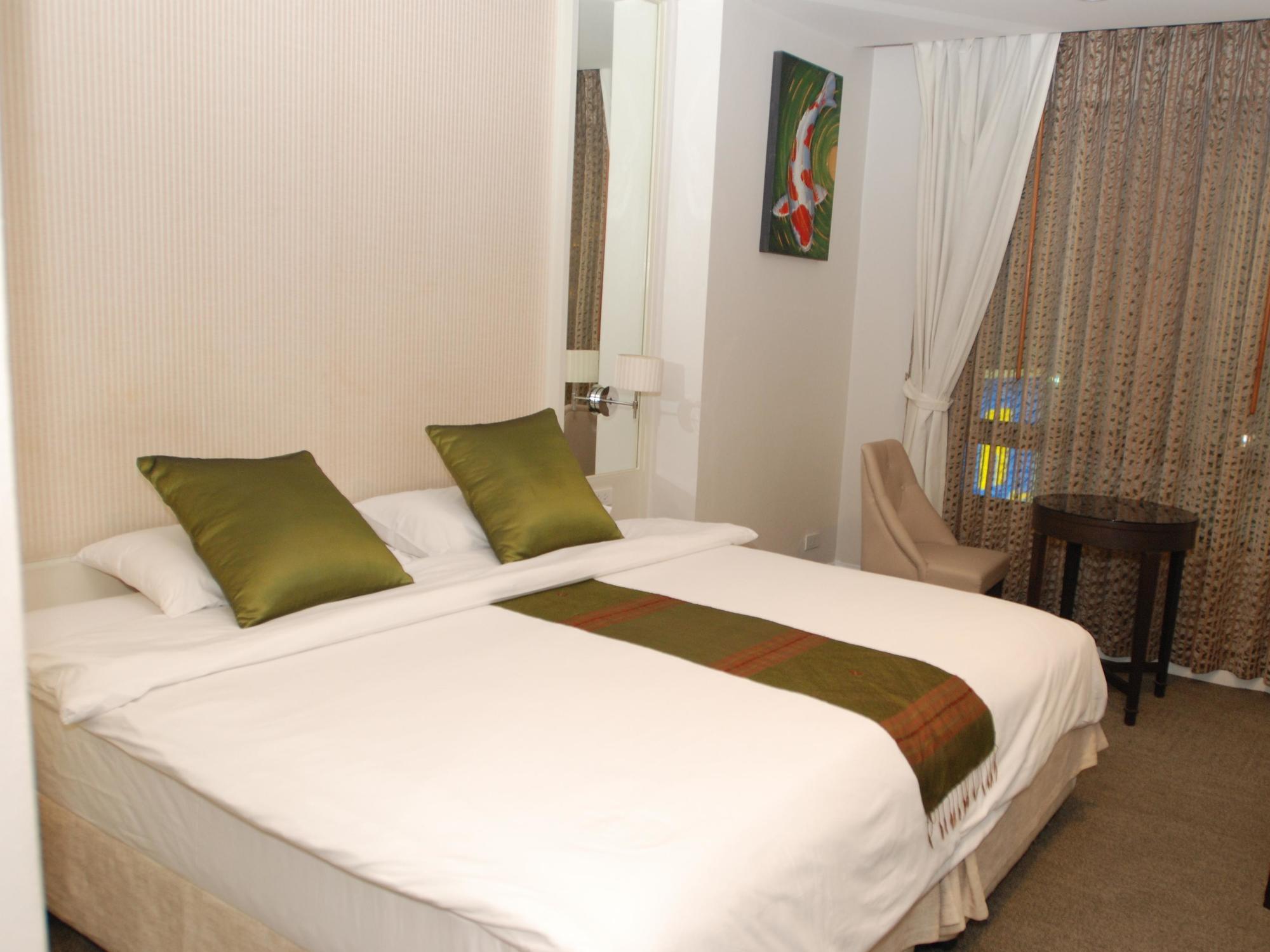 Aphrodite Inn Bangkok Ngoại thất bức ảnh