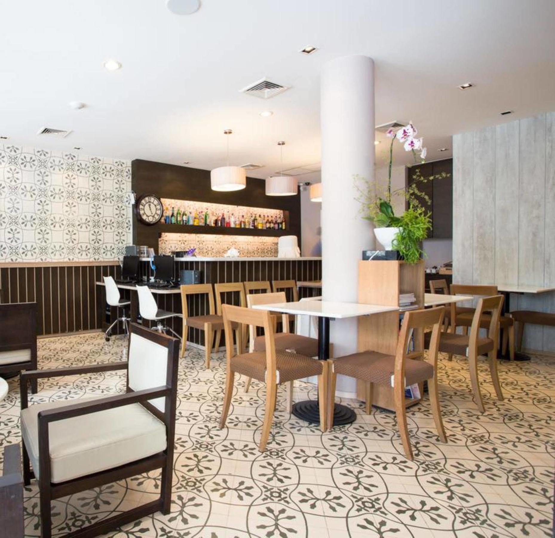 Aphrodite Inn Bangkok Ngoại thất bức ảnh